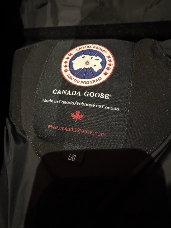 CANADA GOOSE CHATEAU SIZE L. RRP £1,595 - Image 3 of 4