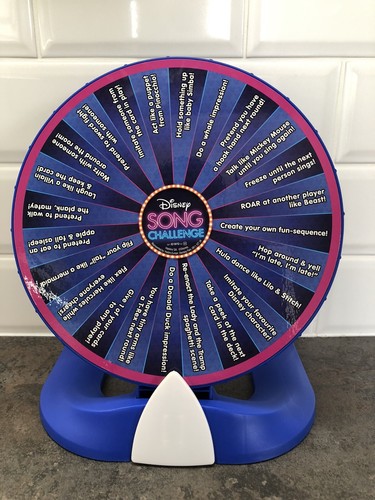 WALT DISNEY Song Challenge Hasbro Board Game - Frozen, High School, Lion King - Picture 2 of 12