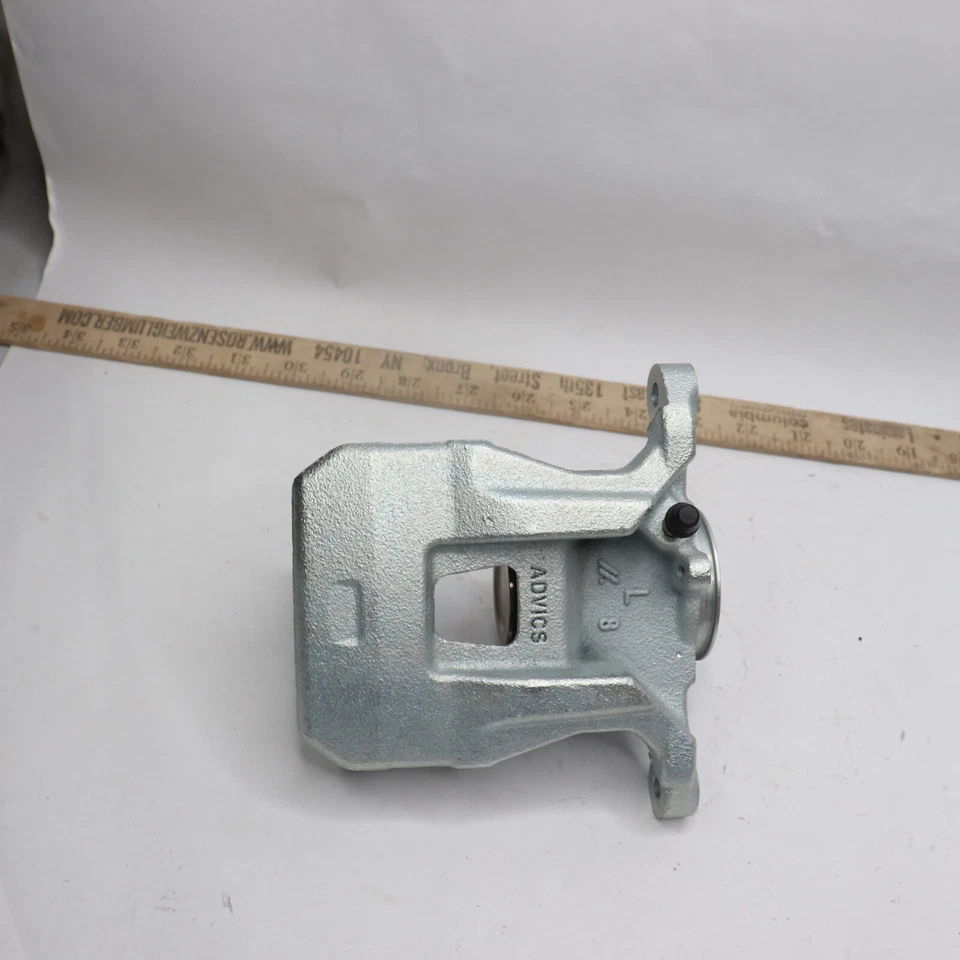 Pinza delantera izquierda Advics compatible con Renault Kadjar  Foto 3 de 4