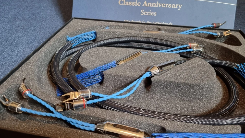 Siltech Classic Aniversary 330L 2m spades speaker cable pure silver gold G7 - Image 2 of 4