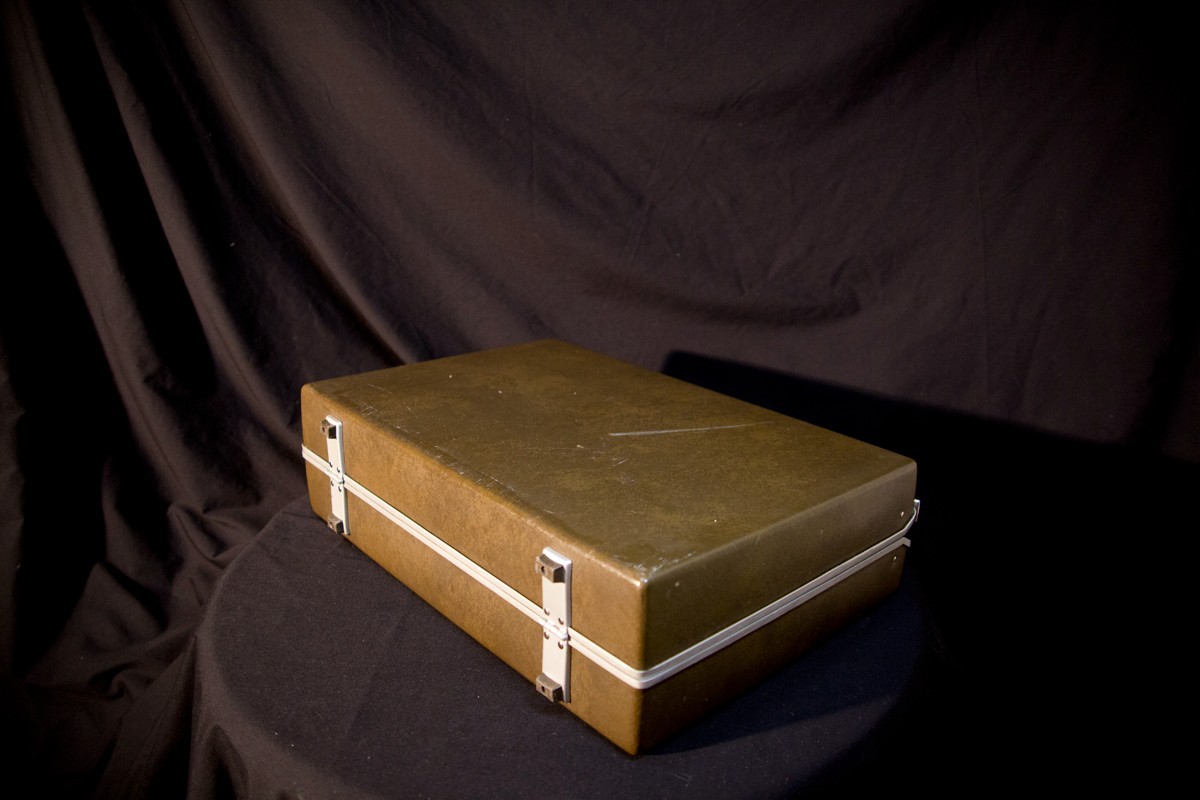 Vintage, Hard Shell, Locking Samsonite Briefcase … - image 3