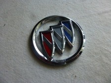 5973647 Nos Gm Buick Emblem Roof Pillar Tail Light Grill