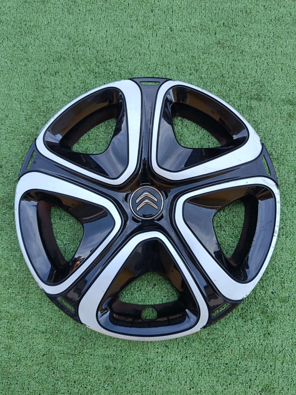 1 copricerchi- Coprimozzo - piatto ruota - Citroen C3 originale usato 16 pollici
