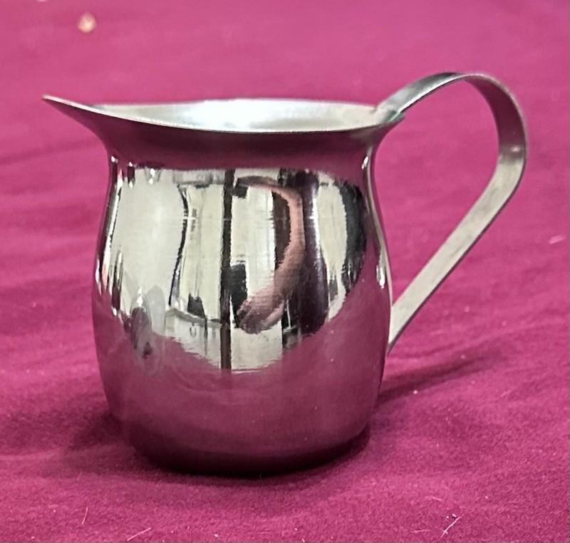 Set 5 Stainless Steel Bell Handled Mini Creamers 3 oz