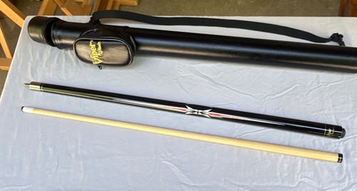 Mint Viper Pro Series Pool Cue 2-Piece 58in 19oz w/ Vault Carrying Case Tube