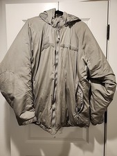 U.S. Military ECWCS Gen III Level 7 Extreme Cold Weather Parka Mens Large