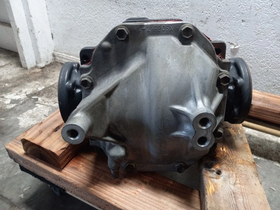 01-05 LEXUS IS300 SPORT X REAR CARRIER ASSEMBLY AUTOMATIC TRANSMISSION 3.909 Foto 3 de 4