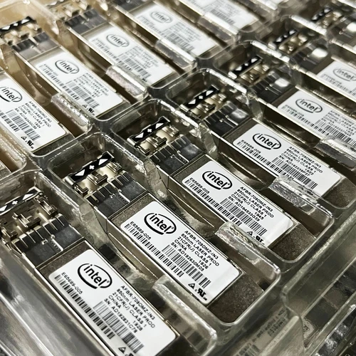 Intel 10GbE AFBR-709DMZ-IN3 SFP-10G-SR E65689-005 Fiber Optic Transceiver Module