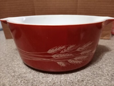 Vintage Pyrex Autumn Harvest Wheat 475 1/2 Quart Casserole