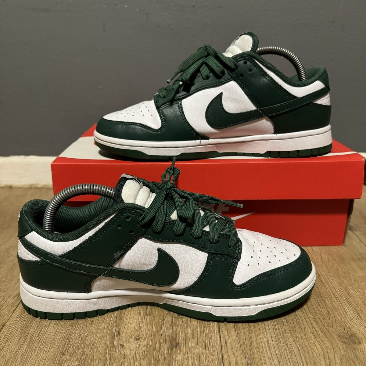 Nike Dunk Low Michigan State Size 7 Great Condition DD1391-101