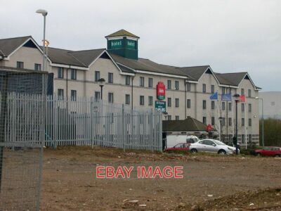 FOTO CRICK - DIRFT EAST HOTEL IBIS IM OSTEN DIESES ANWESENS, DAS SCHNELL IST