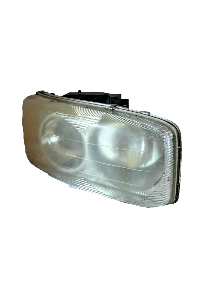 Fits 2001-2006 GMC Yukon Right Headlight Assembly OEM#:15218078 Foto 2 de 4