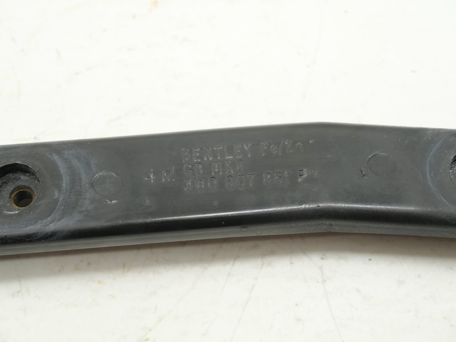 2005 Bentley Continental GT Front Bumper Support Retainer Bracket Center OEM