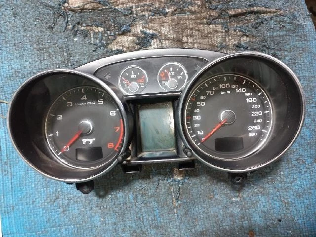 Nuevos grupos de instrumentos Audi TT 2008 Foto 2 de 4