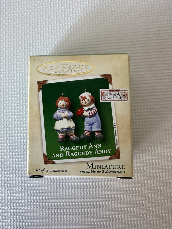 Hallmark Keepsake Raggedy Ann and Raggedy Andy Miniature Set Of 2 Ornaments ￼