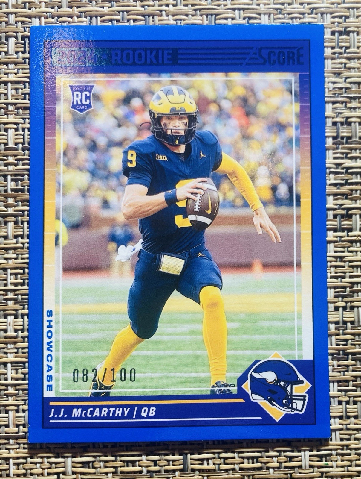 2024 Panini Score #304 JJ McCarthy Rookie RC Showcase Blue /100 Vikings