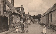 37 Loches route de Thivars animée