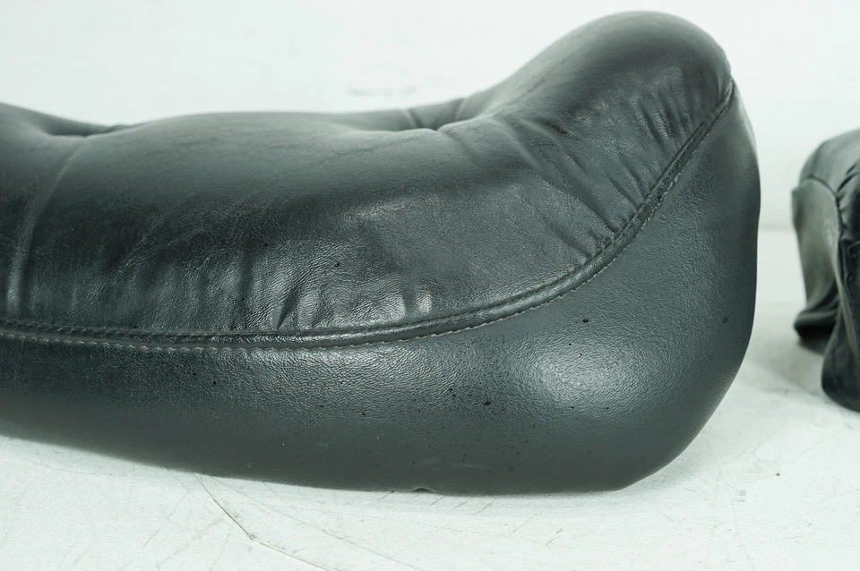03 Harley Sportster XL883 Hugger OEM Passenger Rider Driver Seat Saddle Pillions - Image 3 of 4