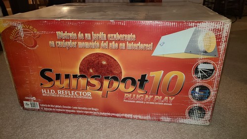 Sunleaves Sunspot 10 Plug N Play (SSCT 190) Grow Light - Brand New in Box - Picture 8 of 8