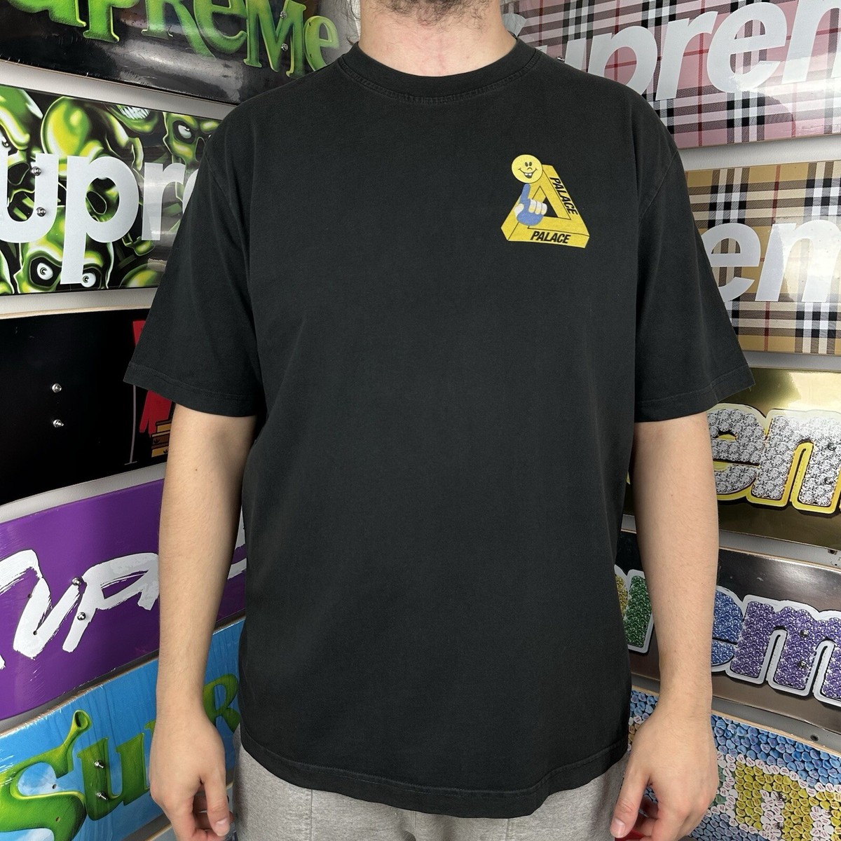 Palace Tri-Smiler T-shirt - Black - SS20 | eBay 