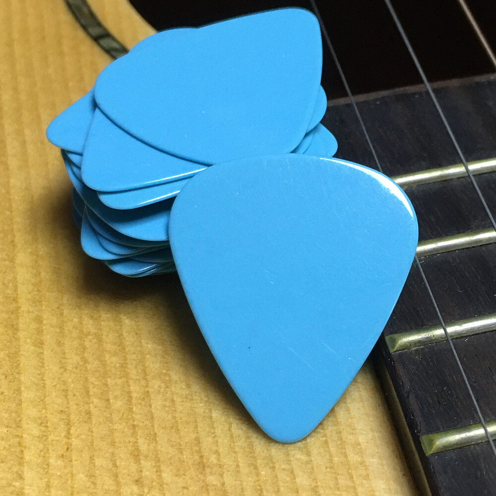 100pcs Sky Blue 0.71mm Medium Guitar Picks Celluloid Plectrums Bulk