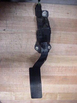2009 to 2021 Ford E150 E250 E350 Van Electric Electronic Gas Pedal BC24-9F836 AB