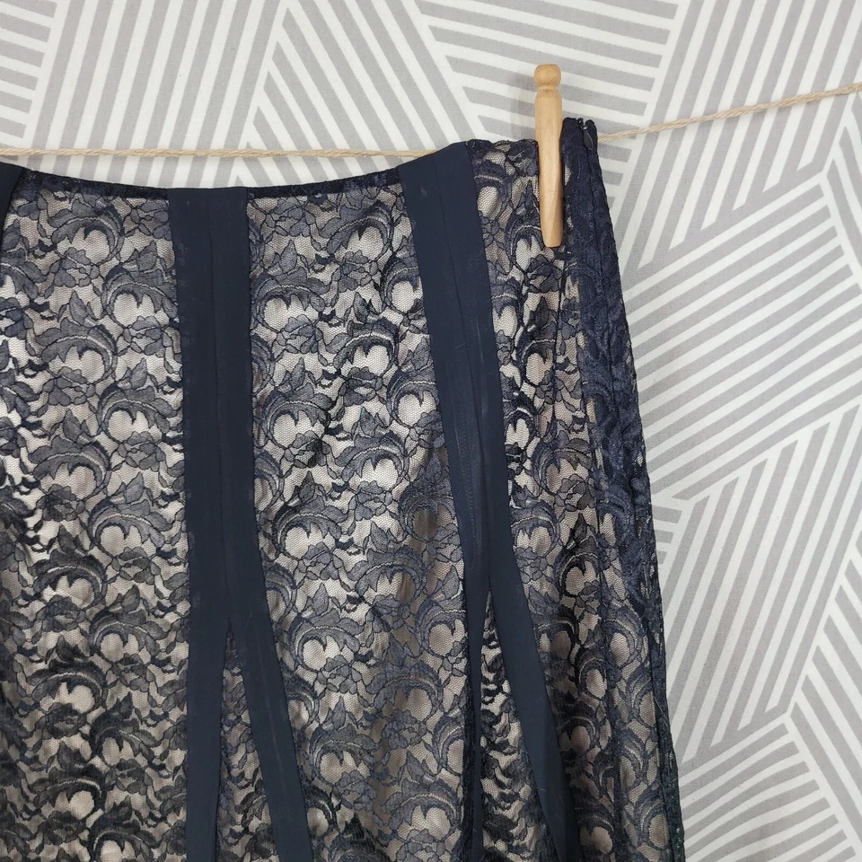 Falda Axcess Talla 10/12 Mediana Capas Encaje Negro Hasta la Rodilla Alt Foto 3 de 4