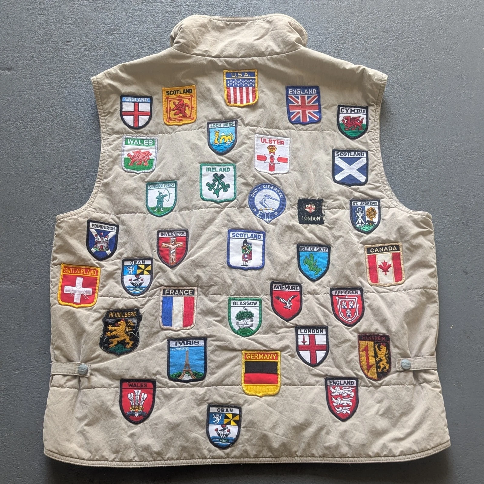 Vtg LL Bean Fishing Vest Mens L Canvas Souvenir Patched Khaki Field Pockets 80s