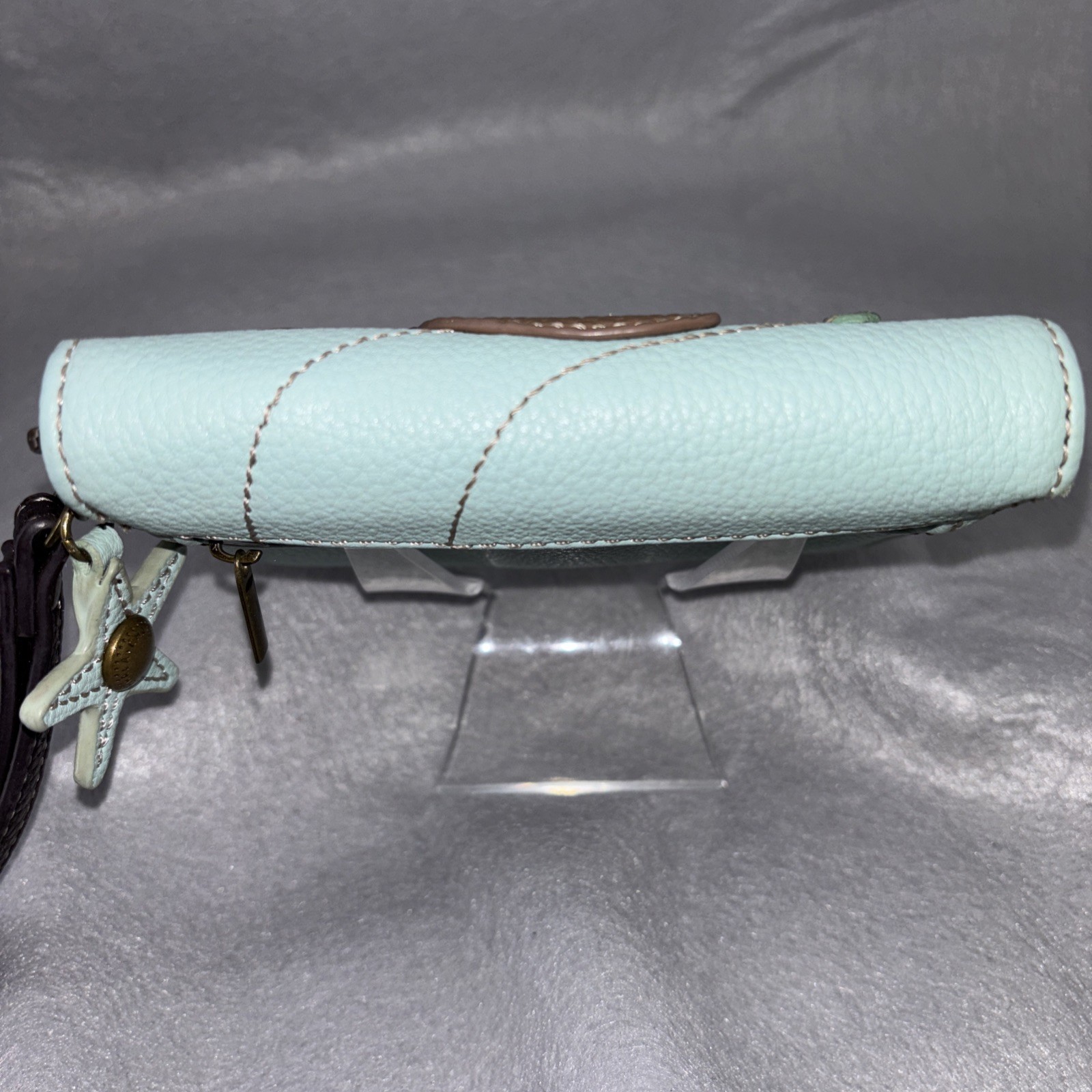 Chala Sea Turtle Zip Around MultiPocket Wristlet … - image 6