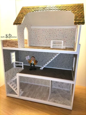 "Traumhaus" Großes restauriertes Puppenhaus für Miniaturen in 1:12 - Bild 1 von 4
