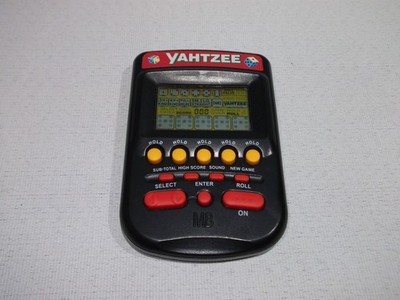 Yahtzee 1998 MB elektronisches Handspiel - Spielzeug - Retro - FUNKTIONIERT NICHT