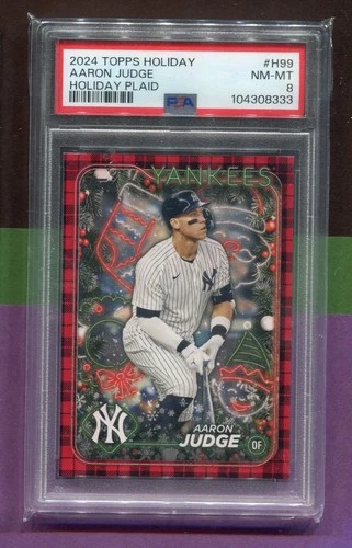 AARON JUDGE NEW YORK YANKEES 2024 TOPPS HOLIDAY PLAID BASEBALL CARD #H99 PSA 8