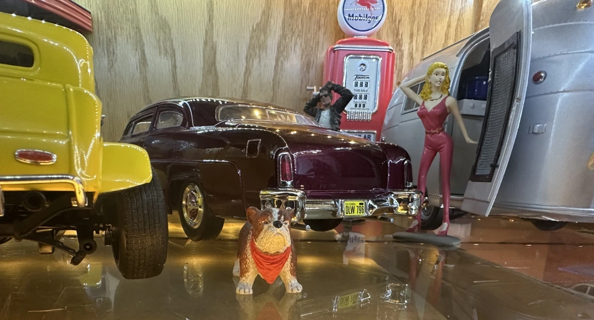 ERTL American Muscle Mercury 1:18 Scale Diecast Cars, Trucks