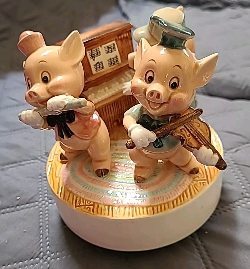 Vintage Schmid Walt Disney Three Little Pigs Character Porcelain
