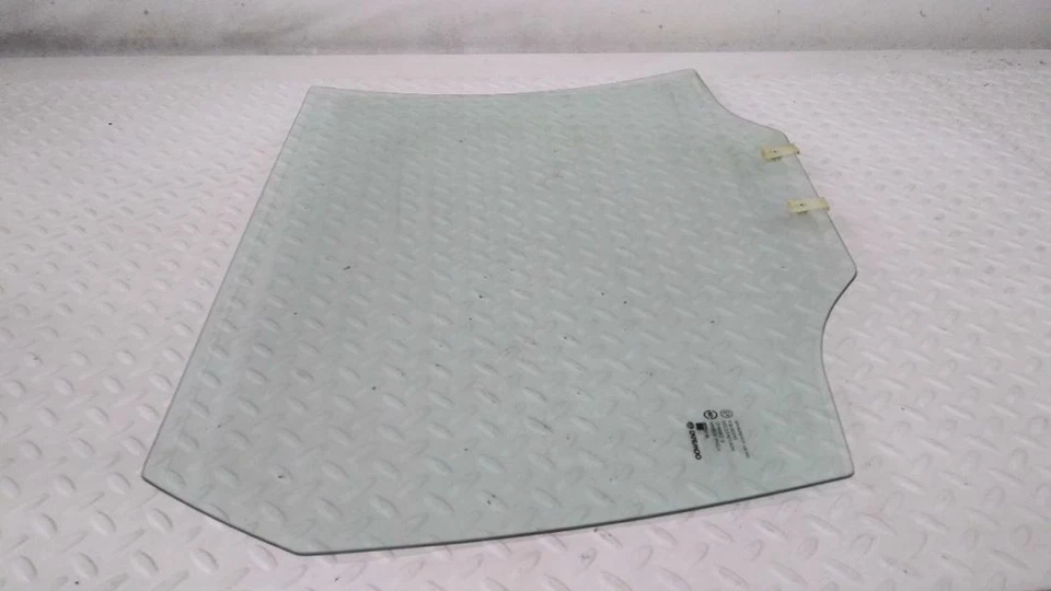 Puerta trasera de cristal para conductor Daewoo Nubira 98-02 Foto 2 de 4