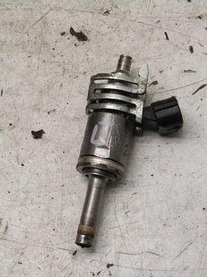 Toyota Auris E180 2015 Essence Kit d'injecteurs de carburant 2325047070 UTK26909 - Photo 1/4