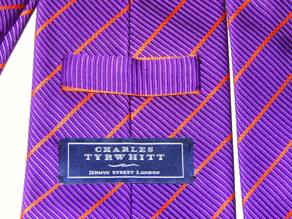 CHARLES TYRWHITT RIBBED HALLOWEEN COLORED PURPLE & ORANGE STRIPED MEN'S SILK TIE - Image 3 of 4