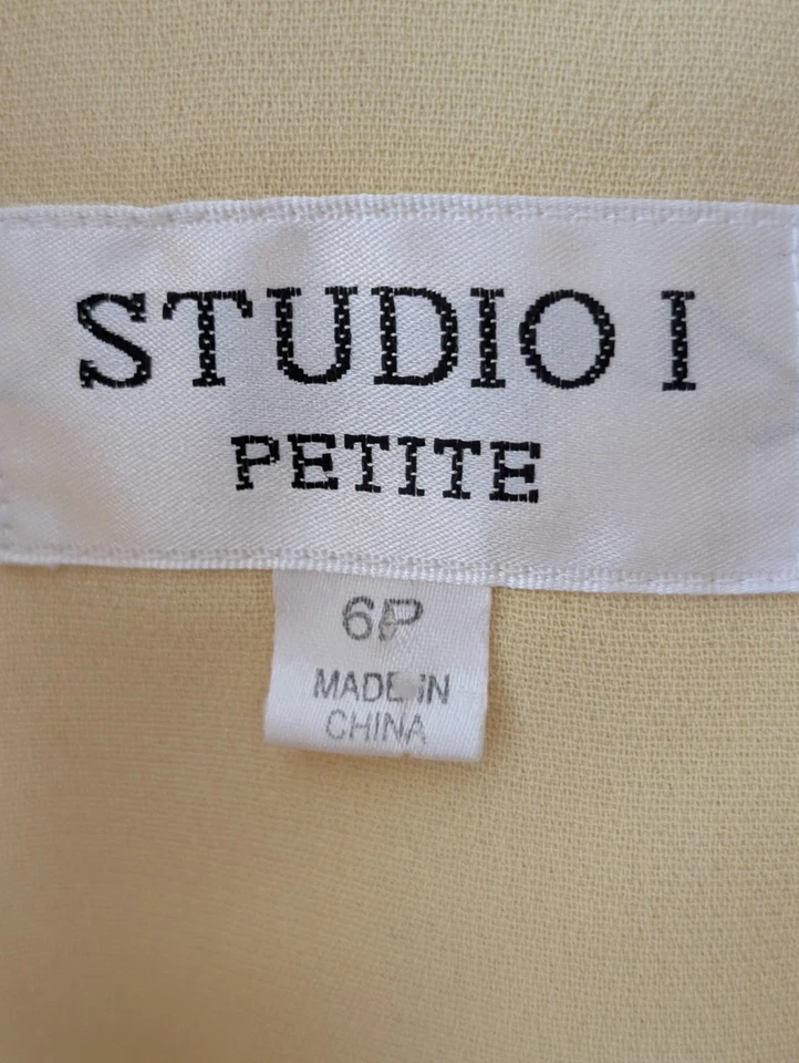 Chaqueta Blazer Studio I Petite Amarilla Talla 6P Borde Negro Manga Larga De Colección... Foto 2 de 4