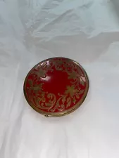 VINTAGE LARGE COMPACT REX FIFTH AVE GOLD TONE FLOWERS DESIGN W204