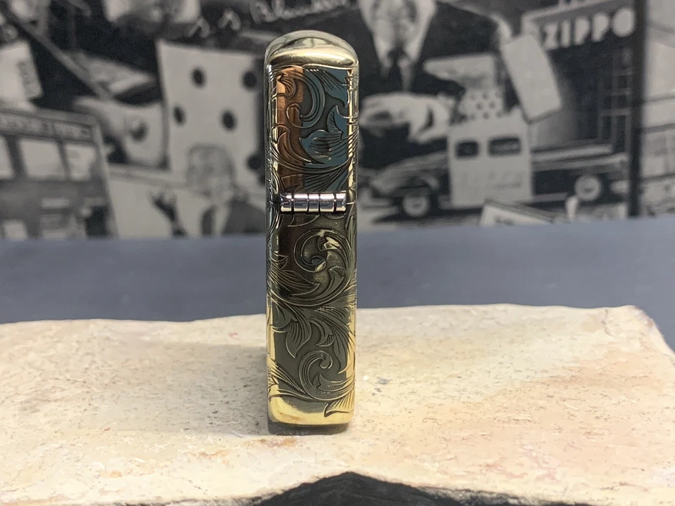 ZIPPO VARGA GIRL 1935 БРОНЯ 4-СТОРОННЯЯ зажигалка ZiPPO - Изображение 3 из 4