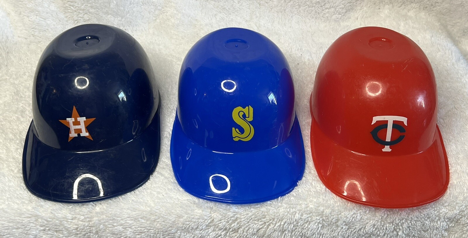 Vtg Miniature Plastic MLB Batting Helmets Souvenir Ice Cream Bowls