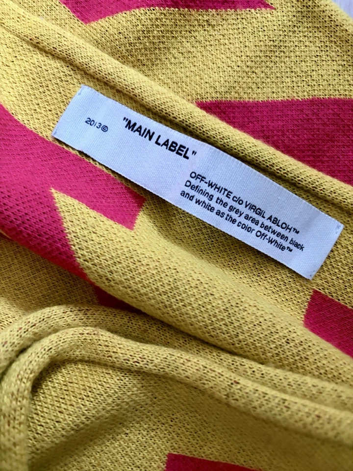 Off-White Scarf, Pre Owned, 100% Authentic - Image 4 of 4