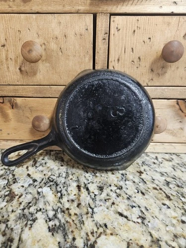Single Notch Lodge Cast Iron Skillet Size 3 Unrestored