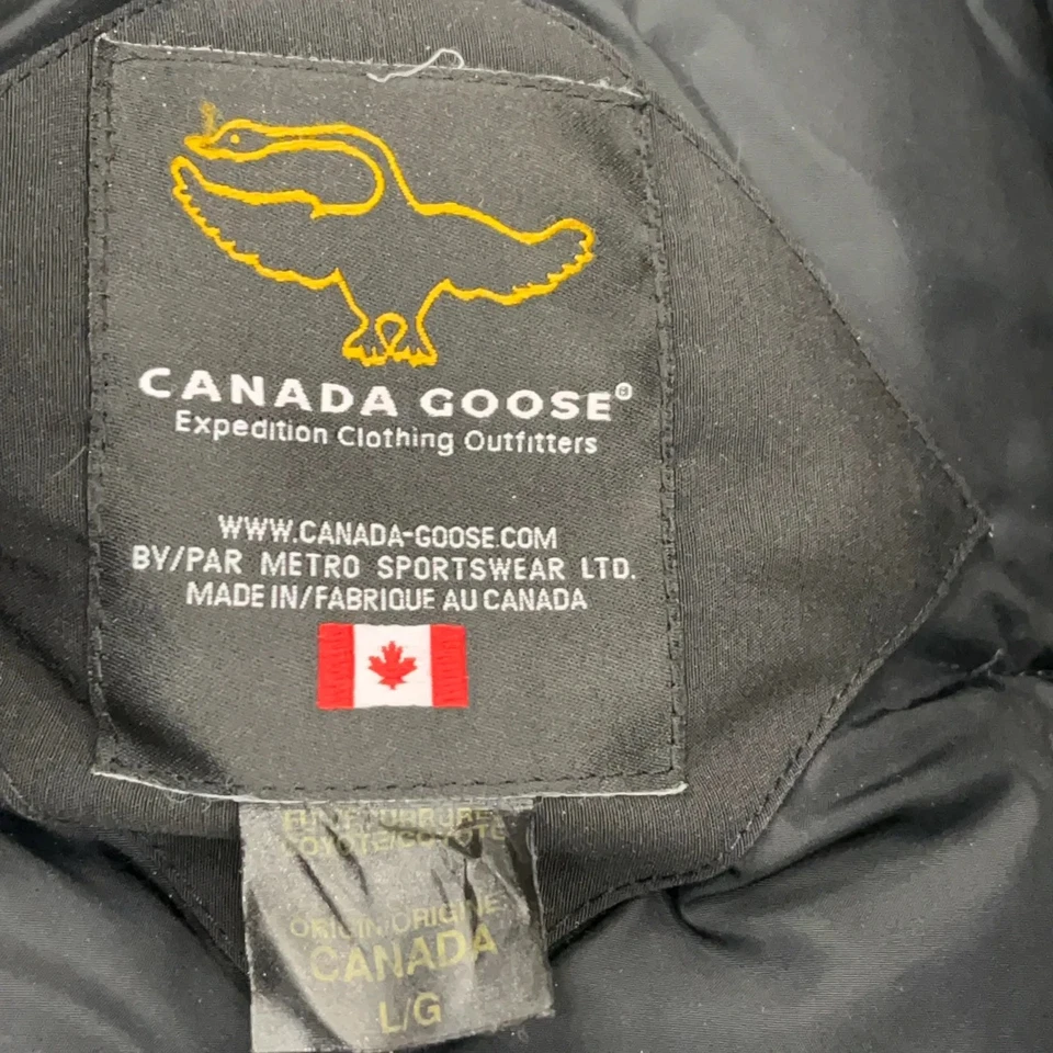 Authentic Canada Goose Expedition coat parka Men's size L made in Canada - Image 3 of 4