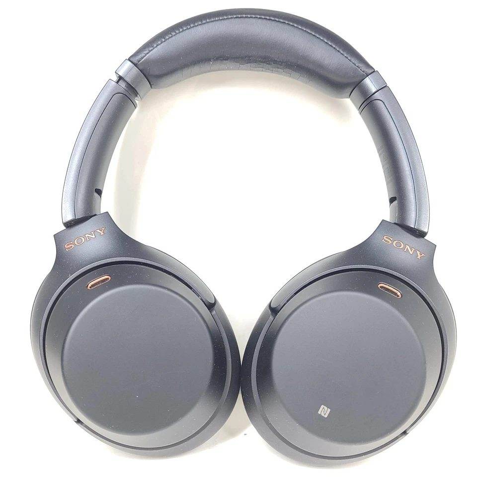 Sony WH-1000XM3 Wireless Noise-Cancelling Over-Ear Headphones Black - Image 3 of 4