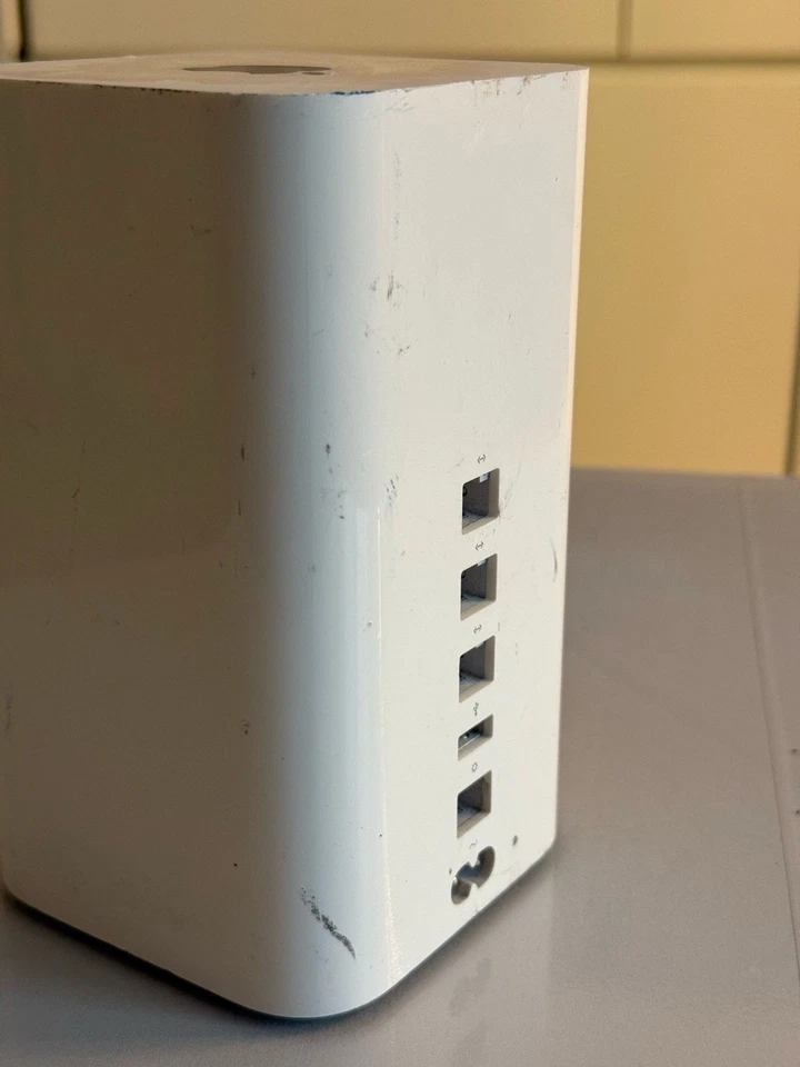 Apple AirPort Time Capsule 2Tb  A1470 -Akzeptabler Zustand - Bild 4 von 4