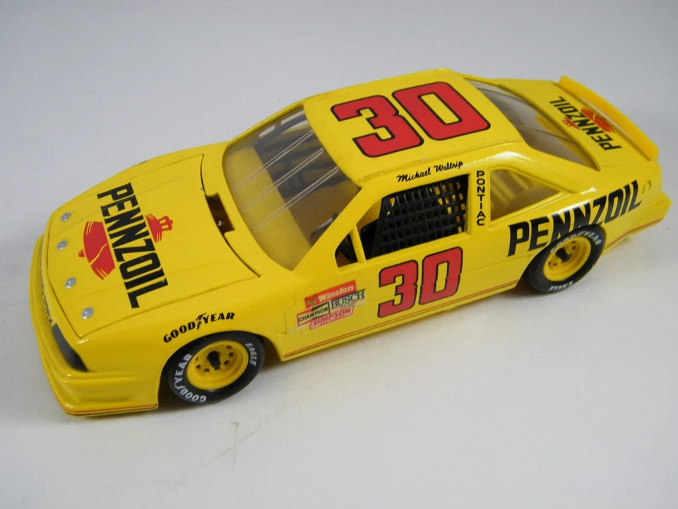 CAMPEONES DE CARRERAS PENNZOIL #30 TRANSPORTADORES Y COCHES MICHAEL WALTRIP Foto 2 de 4