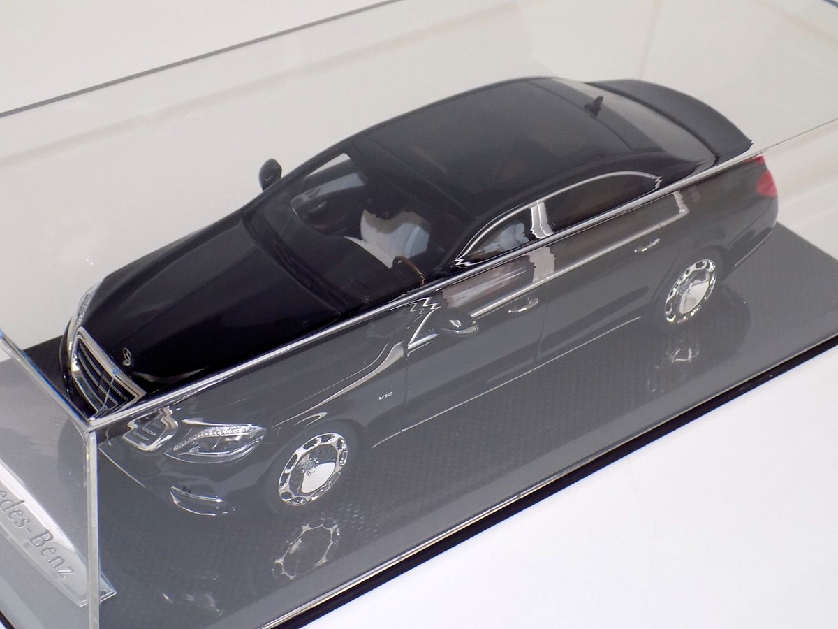 1/18 GT Spirit Mercedes Benz Maybach S600 in Black GT162 Carbon