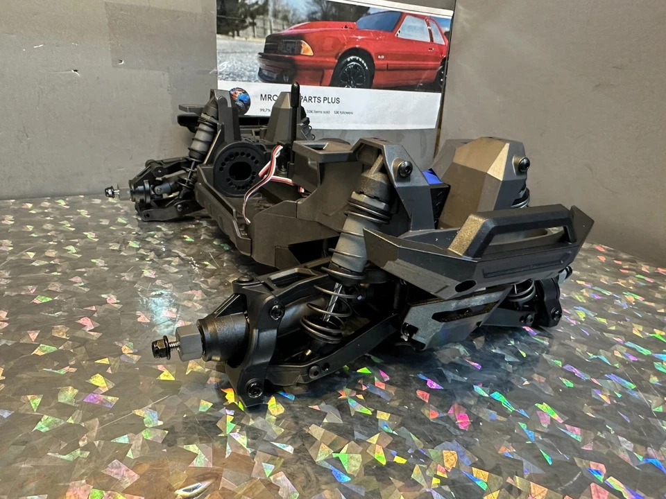 Traxxas Mini-Maxx 4x4 Bl-2s Roller Chassis Parts TRX 107154 -1 Servo Shocks Diff - Image 2 of 4