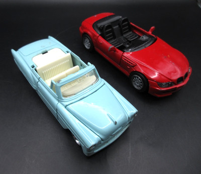 Lot of 2 Car Vtg Welly 9012 Diecast 1953 Chevrolet Blue + 1998 BMW Red Model Toy